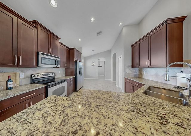 7109 SPINDLE TREE LANE, Riverview, FL 33578