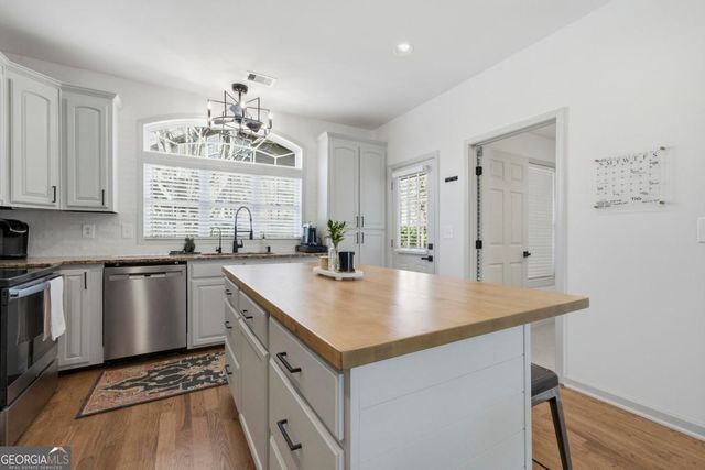 301 Port Laz Lane, Eatonton, GA 31024