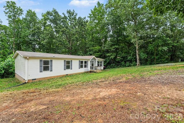 2998 Wilderness Trace, Claremont, NC 28610