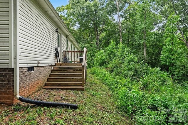 2998 Wilderness Trace, Claremont, NC 28610
