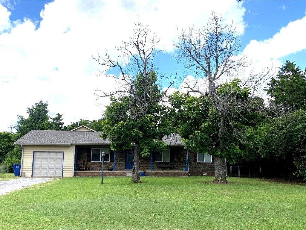 513 S Lakehoma Place Drive, Mustang, OK 73064