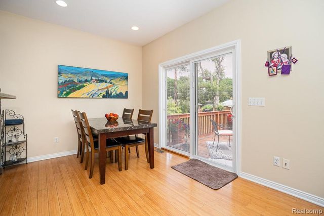 42328 Hickorywood Drive, Sterling Heights, MI 48314