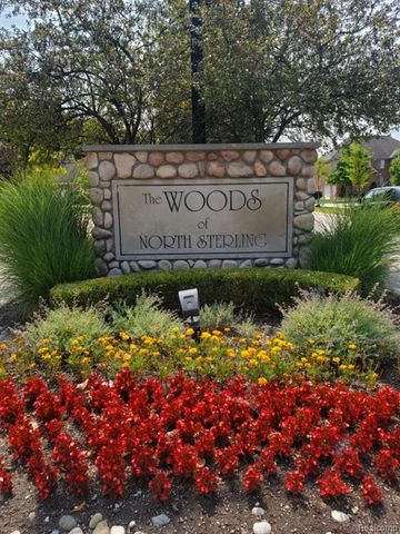 42328 Hickorywood Drive, Sterling Heights, MI 48314