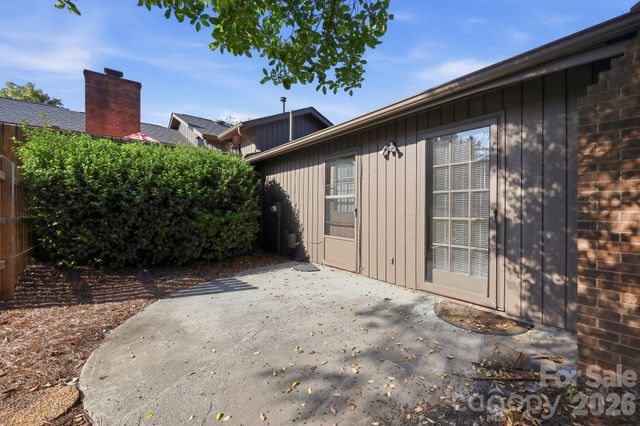 103 Briar Ridge Circle, Winston Salem, NC 27104