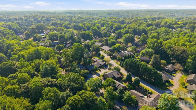 103 Briar Ridge Circle, Winston Salem, NC 27104