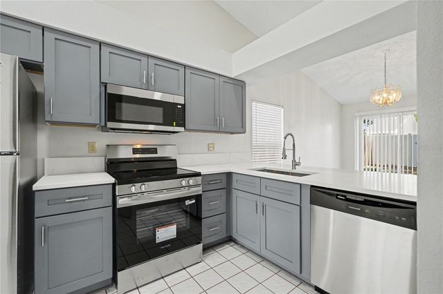 13618 LARAWAY DRIVE, Riverview, FL 33579