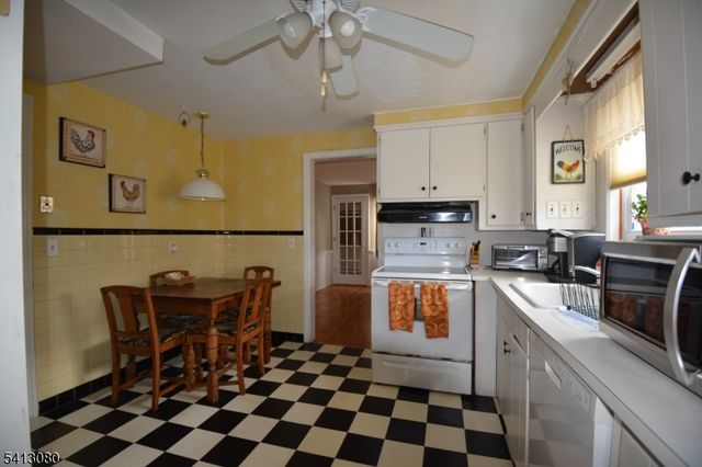 2221 Coles Ave, Scotch Plains Twp., NJ 07076