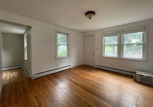 90 Cabot St, Waltham, MA 02453