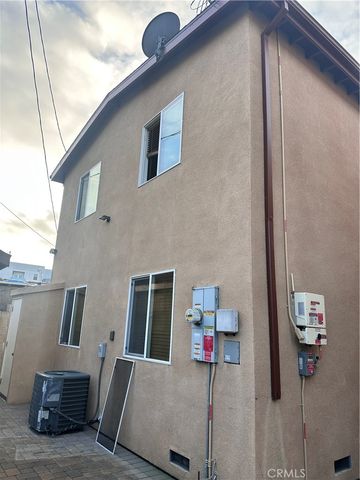 1737 W 37th Street, Los Angeles, CA 90018