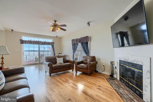 1205 BAYSIDE RD, Baltimore, MD 21221