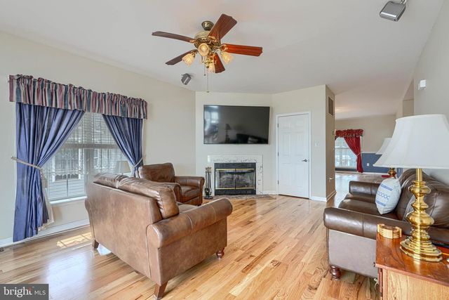 1205 BAYSIDE RD, Baltimore, MD 21221