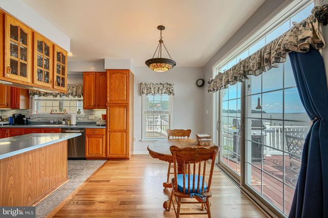 1205 BAYSIDE RD, Baltimore, MD 21221