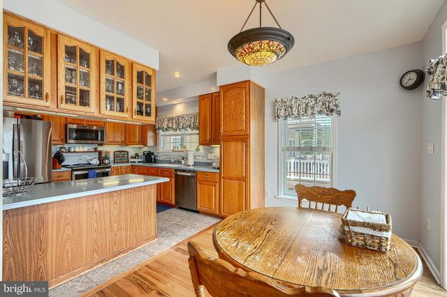 1205 BAYSIDE RD, Baltimore, MD 21221