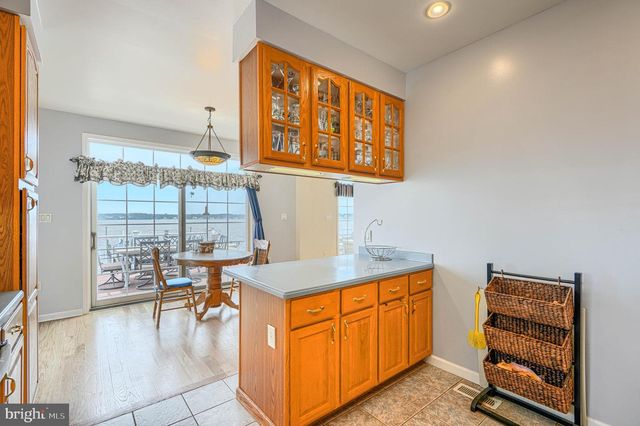 1205 BAYSIDE RD, Baltimore, MD 21221