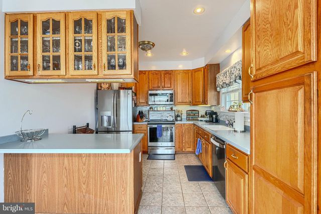 1205 BAYSIDE RD, Baltimore, MD 21221