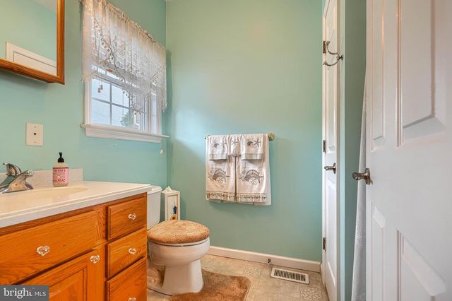 1205 BAYSIDE RD, Baltimore, MD 21221