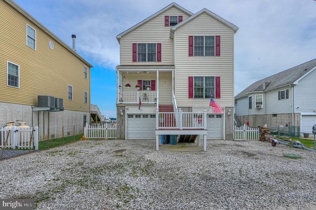 1205 BAYSIDE RD, Baltimore, MD 21221