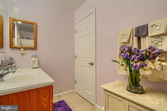 1205 BAYSIDE RD, Baltimore, MD 21221