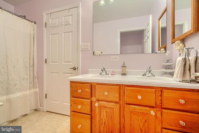 1205 BAYSIDE RD, Baltimore, MD 21221