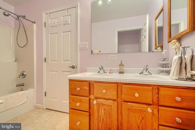 1205 BAYSIDE RD, Baltimore, MD 21221