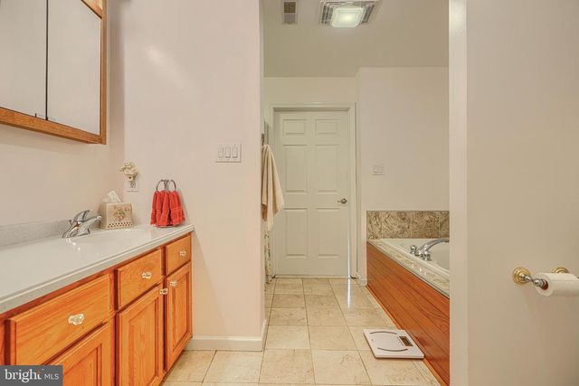 1205 BAYSIDE RD, Baltimore, MD 21221