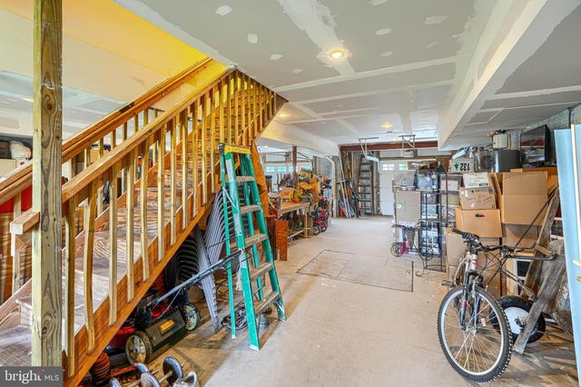 1205 BAYSIDE RD, Baltimore, MD 21221