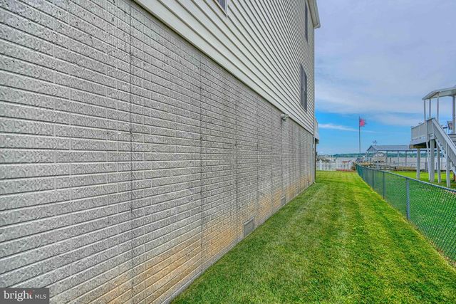 1205 BAYSIDE RD, Baltimore, MD 21221