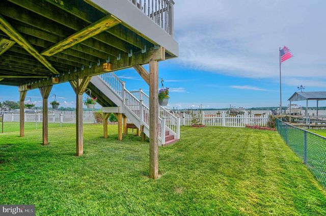 1205 BAYSIDE RD, Baltimore, MD 21221