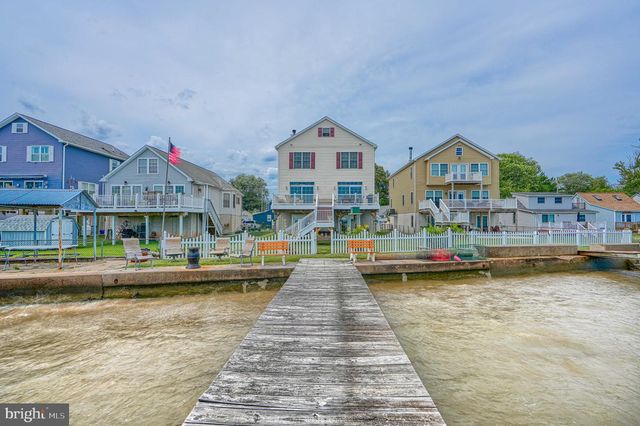 1205 BAYSIDE RD, Baltimore, MD 21221