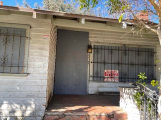 2509 Raymond Avenue, Los Angeles, CA 90007