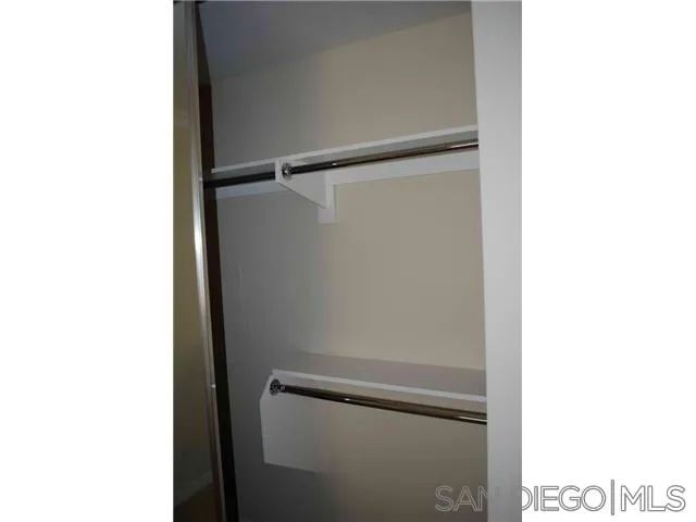 853 Thomas 11, San Diego, CA 92109