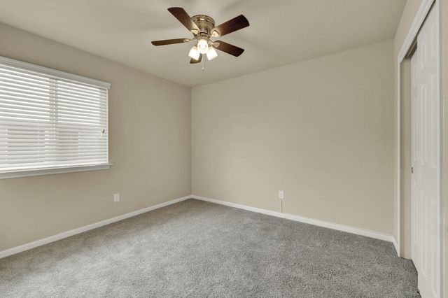 401 Summerside Ave, Lockhart, TX 78644