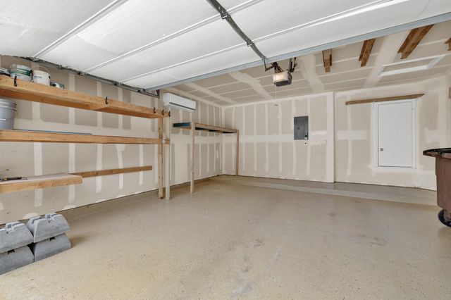 401 Summerside Ave, Lockhart, TX 78644