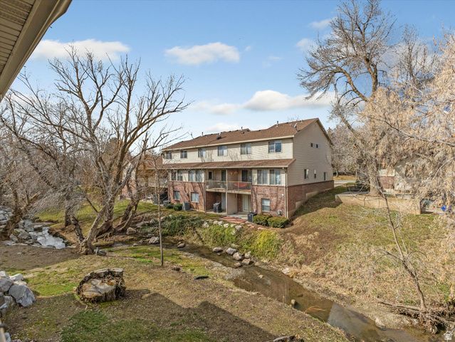 1137 E HOLMES LN, Layton, UT 84041