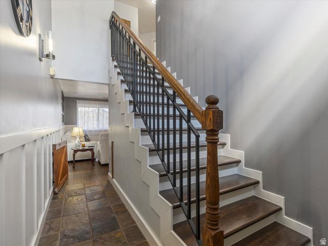 1137 E HOLMES LN, Layton, UT 84041