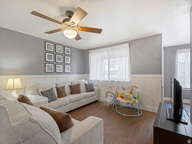 1137 E HOLMES LN, Layton, UT 84041