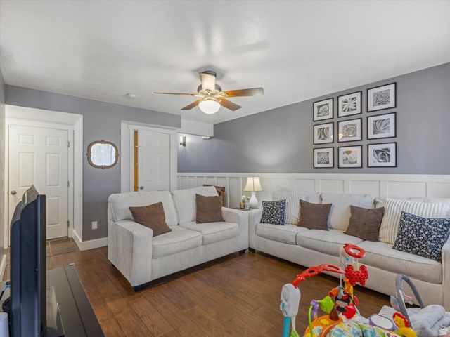 1137 E HOLMES LN, Layton, UT 84041