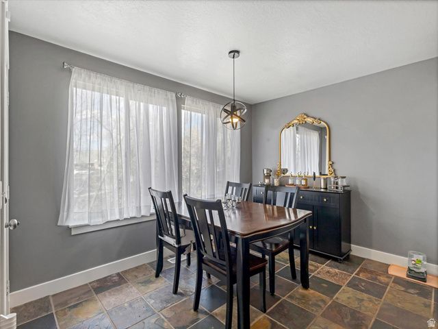 1137 E HOLMES LN, Layton, UT 84041