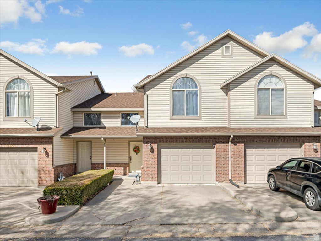 1137 E HOLMES LN, Layton, UT 84041