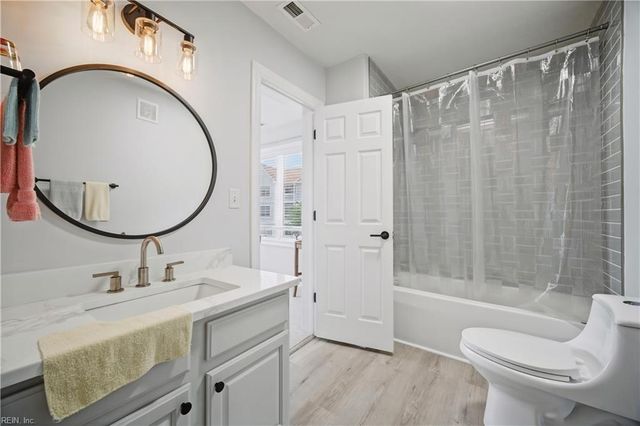 4 Harbor Watch Dr Unit 508, Chesapeake, VA 23320