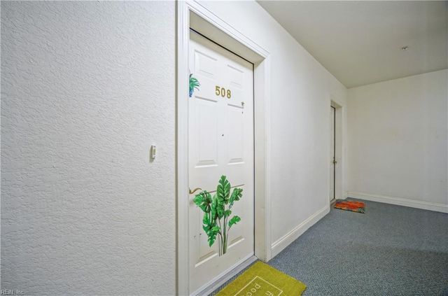 4 Harbor Watch Dr Unit 508, Chesapeake, VA 23320