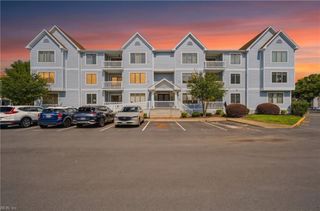 4 Harbor Watch Dr Unit 508, Chesapeake, VA 23320