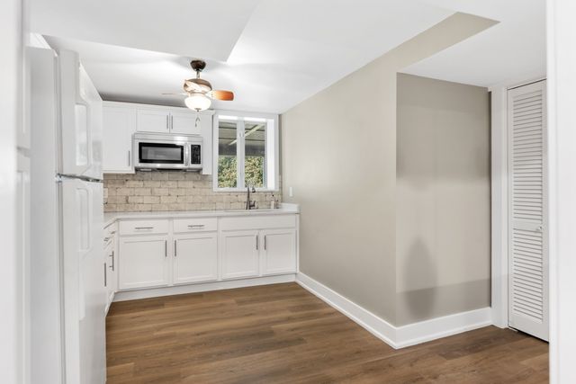318 W Lee Etta Dr, Gallatin, TN 37066