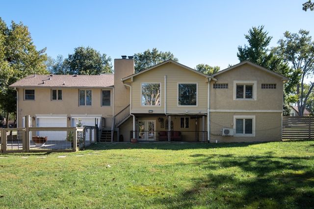 318 W Lee Etta Dr, Gallatin, TN 37066