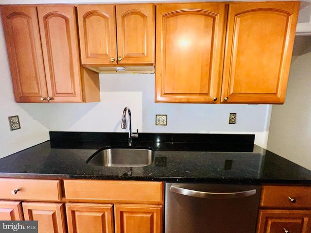 596 WEST CT, Glen Burnie, MD 21061