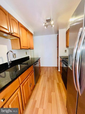 596 WEST CT, Glen Burnie, MD 21061