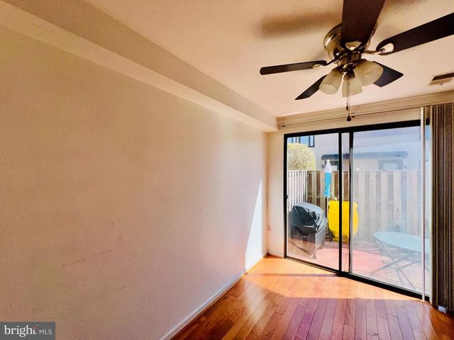 596 WEST CT, Glen Burnie, MD 21061