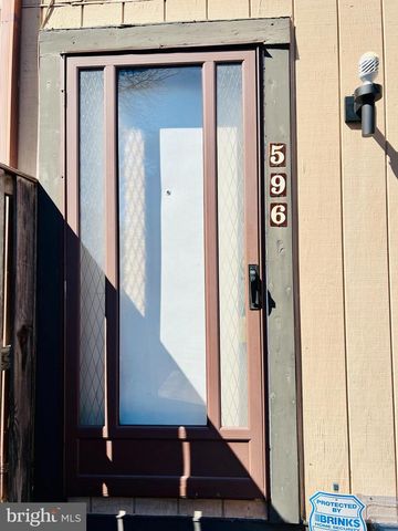 596 WEST CT, Glen Burnie, MD 21061