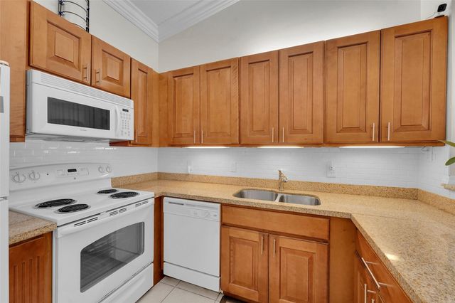 808 Republic Court 808, Deerfield Beach, FL 33442