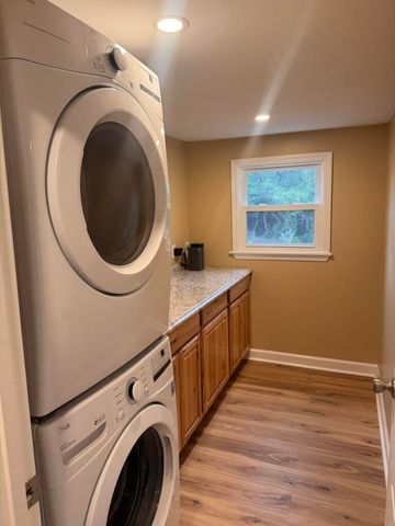 15014 Bennetts Point Road, Green Pond, SC 29446